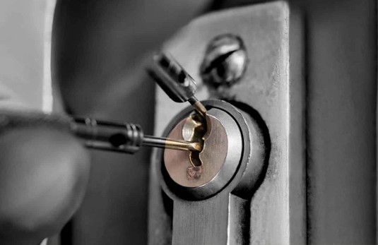 Locksmith